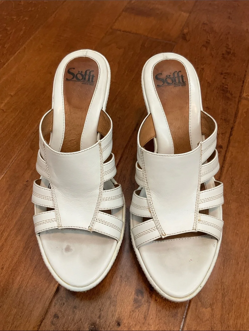 Sofft chic white